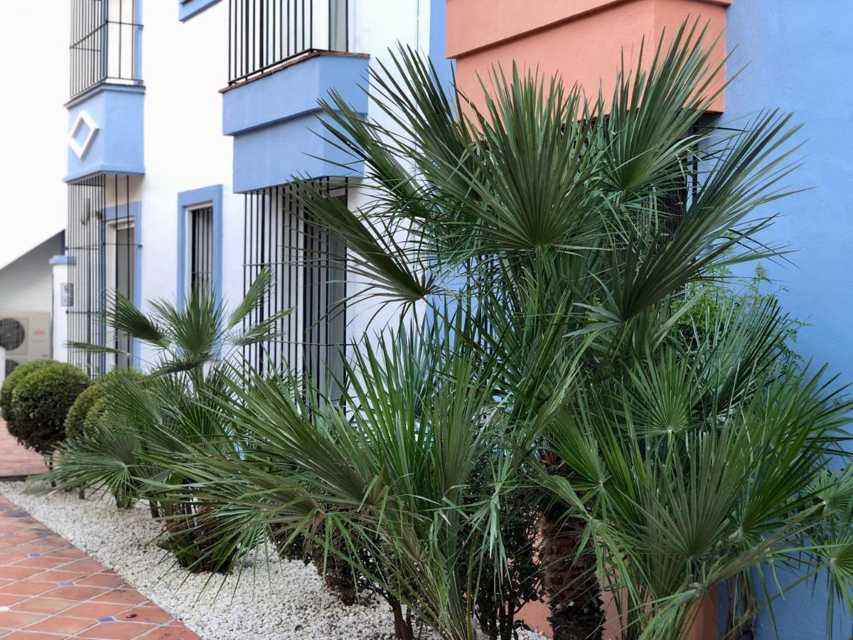 Апартаменты La Perla De La Bahia, Urbanizacion Gran Lujo Баия-де-Касарес Экстерьер фото